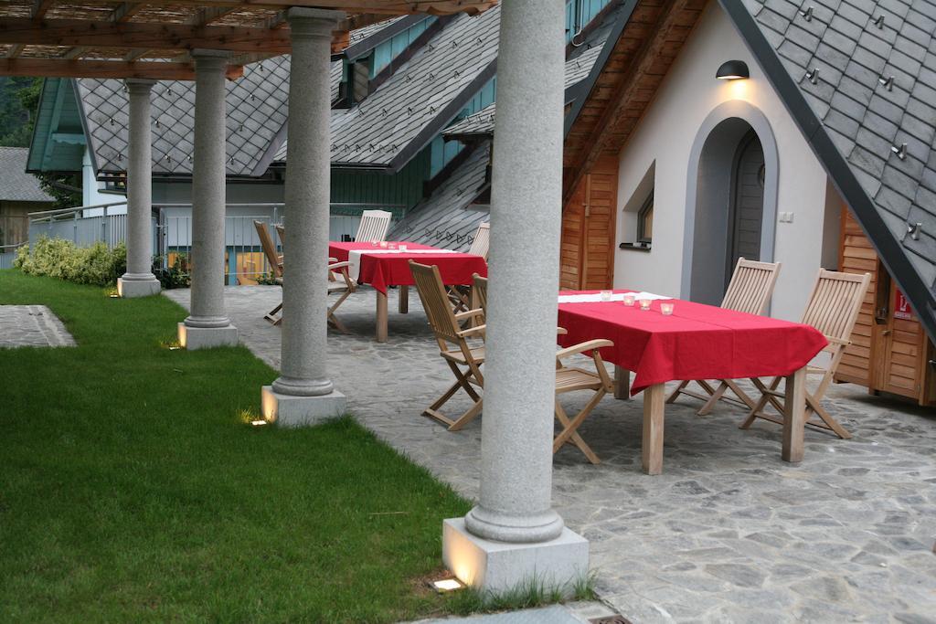 Apartments Cvetje V Jeseni Шкофья-Лока Экстерьер фото