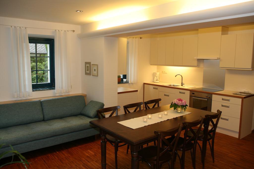 Apartments Cvetje V Jeseni Шкофья-Лока Номер фото